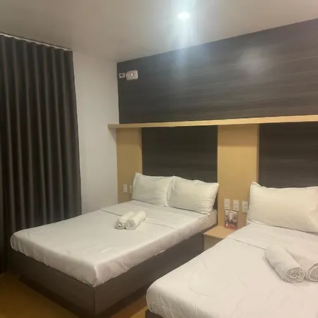 Rudhil'S Place Hotel